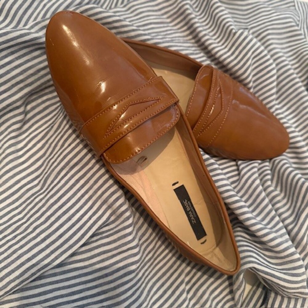 Patent Leather Flat Loafers / Camel / 38